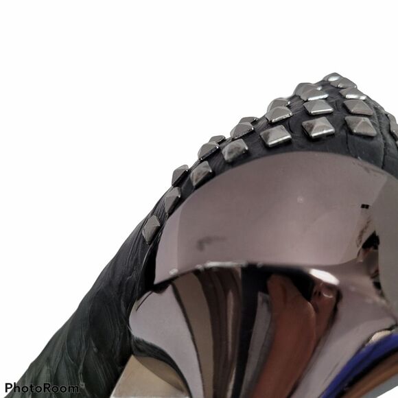 BCBGMAXAZRIA ROUND PUMP SIZE‎ 6 - Picture 10 of 13